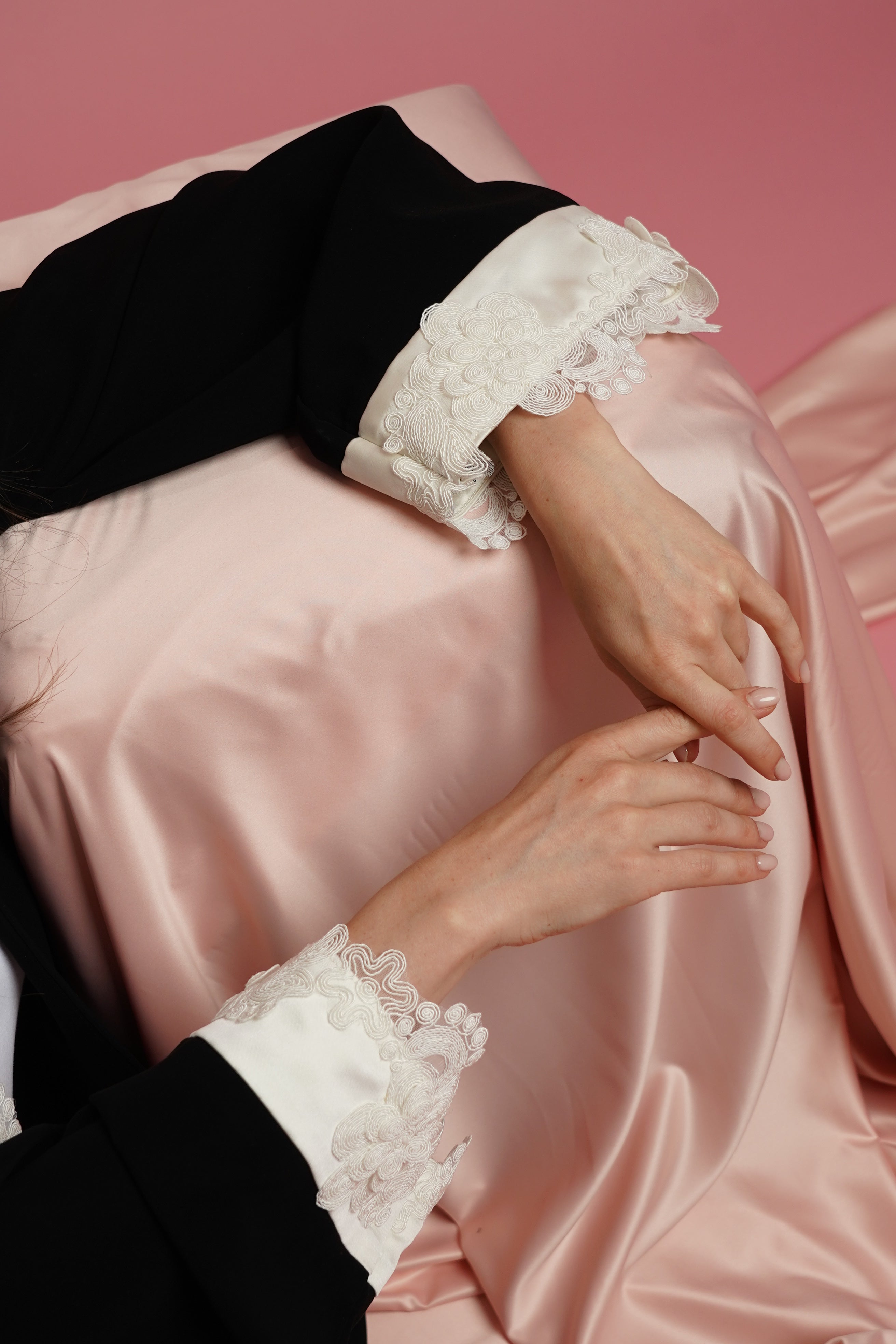 FLORAL LACE (Off-white)