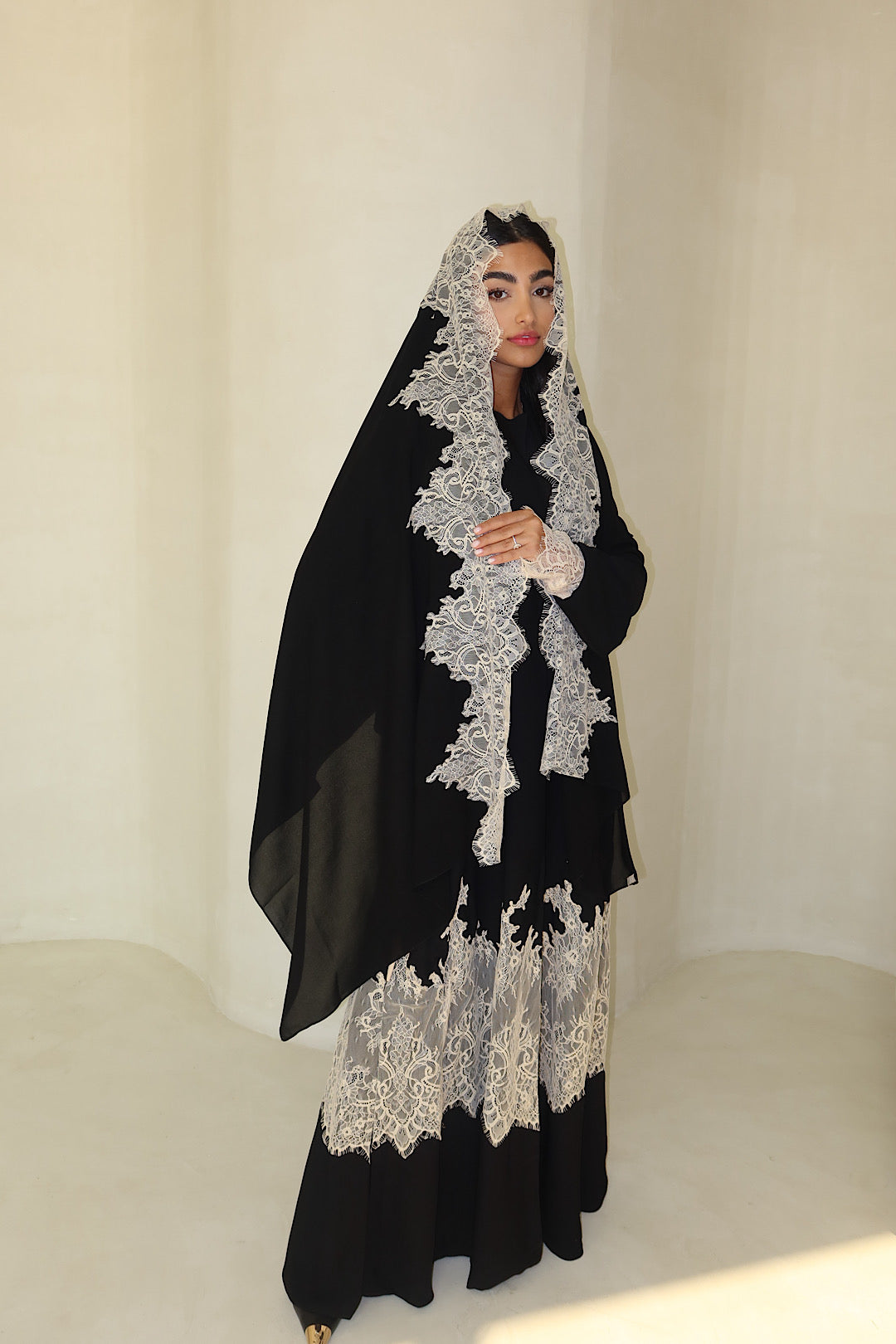 SWAN LACE